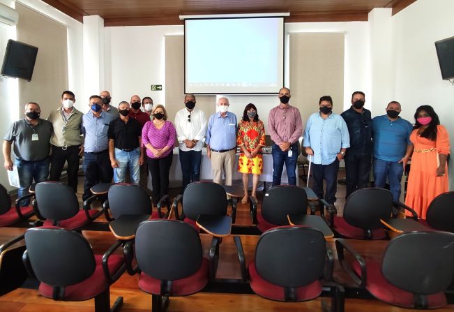 ADMINISTRAÇÃO MUNICIPAL FORMALIZA INÍCIO DAS OBRAS DE INFRAESTRUTURA DAS CASAS POPULARES