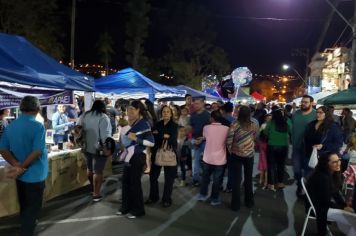 Hoje é dia de “Feira Noturna Gastronômica” de Espírito Santo do Pinhal. Participe!