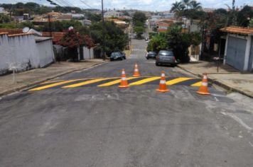 PREFEITURA DE ESPÍRITO SANTO DO PINHAL CONTINUA COM REVITALIZAÇÃO DA SINALIZAÇÃO DE TRÂNSITO