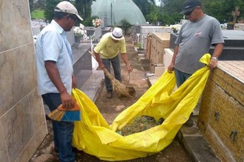 Departamento de Serviços Urbanos segue com ações limpeza no município