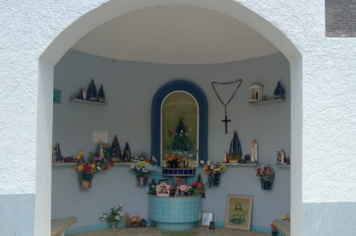 MUTIRÃO DE LIMPEZA NA GRUTA DE NOSSA SENHORA APARECIDA