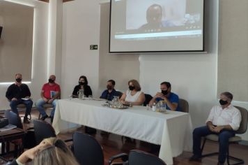 REUNIÃO DO EXECUTIVO E LEGILATICO ACONTECE NO PALÁCIO DO CAFÉ