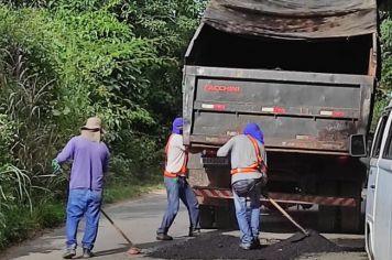 Operação tapa-buraco 
