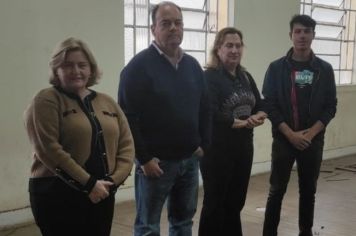 OBRAS NO PRÉDIO ONDE FUNCIONAVA O PROJETO GURI