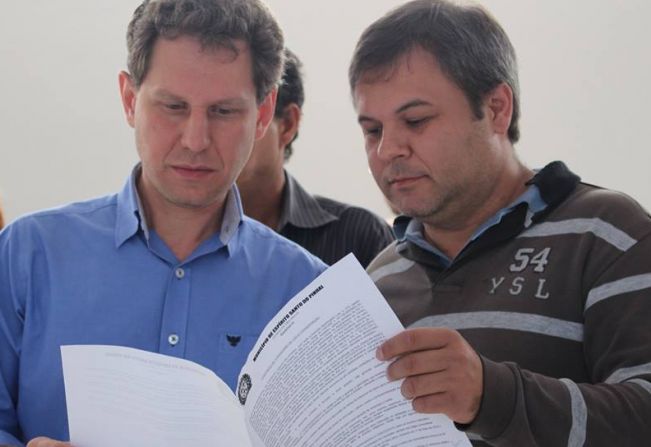 Assinatura do termo de cessão de uso