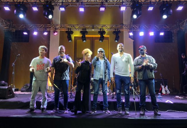 Eurico Silva realizou sua apresentações no Drive-in, o show foi sobre Cazuza, com o tema: “CAZUZA É PLURAL” 