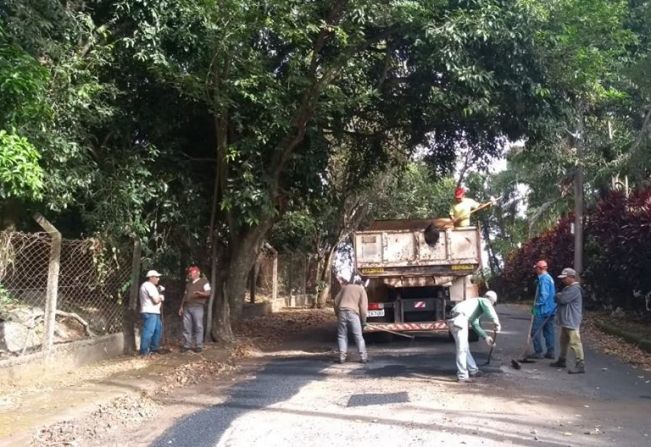 Ooperação tapa-buraco