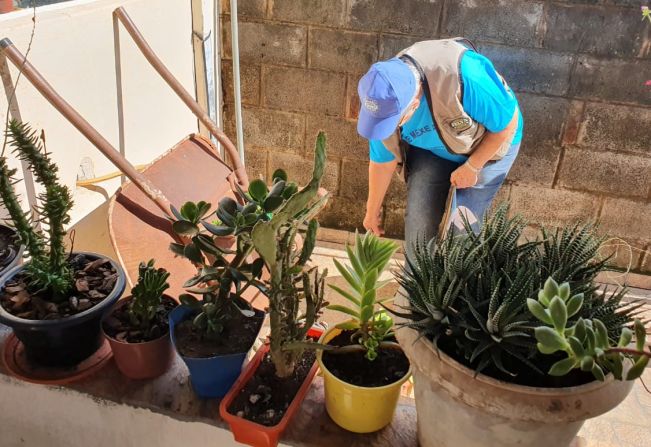 Prefeitura realiza mutirão contra a Dengue na Vila Centenário