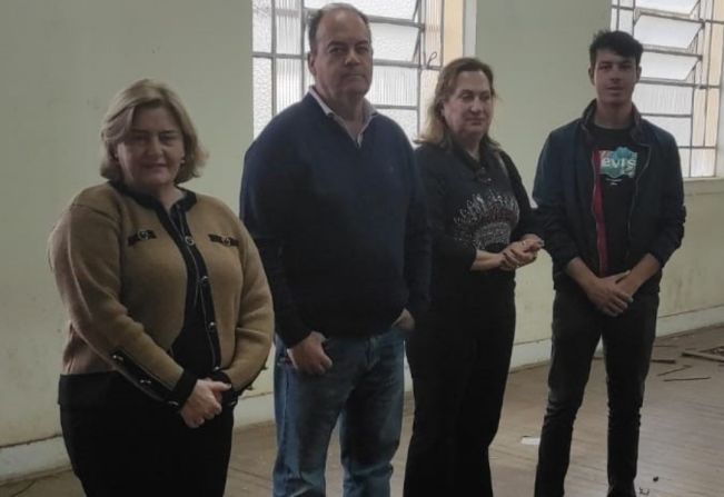 OBRAS NO PRÉDIO ONDE FUNCIONAVA O PROJETO GURI