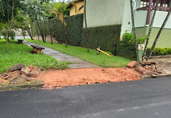 OBRAS DA RUA VEREADOR ESTEVO DE FILIPI EM FASE FINAL